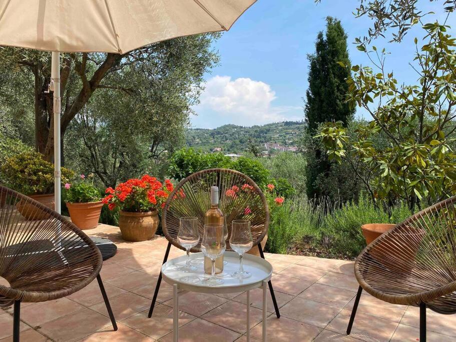 Rez De Jardin De Avec Terrain Et Piscine Grasse