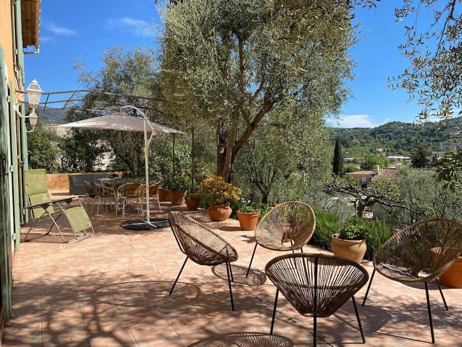 Holiday home Rez De Jardin De Avec Terrain Et Piscine Grasse