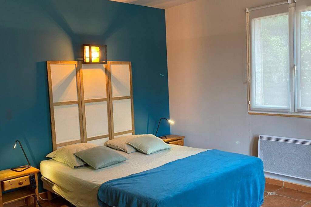 Holiday home Rez De Jardin De Avec Terrain Et Piscine Grasse
